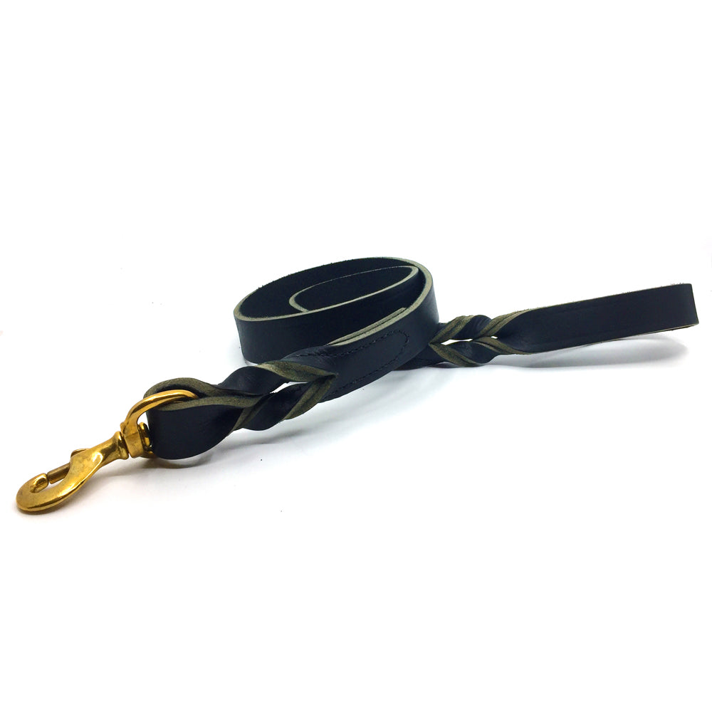 Black Latigo leather lead featuring a twisted design and brass snap from Style Hound-front view